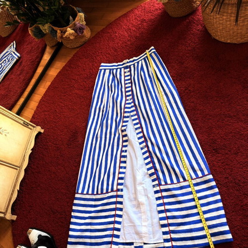 Karavan custom-tailored striped skirt, navy and white