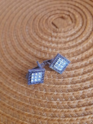 Silver 925 earrings with zircons like new
