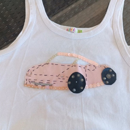 Devotion t-shirt Small white with sewn car and beads like new