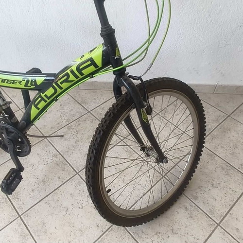 24-inch mountain bike with two saddles