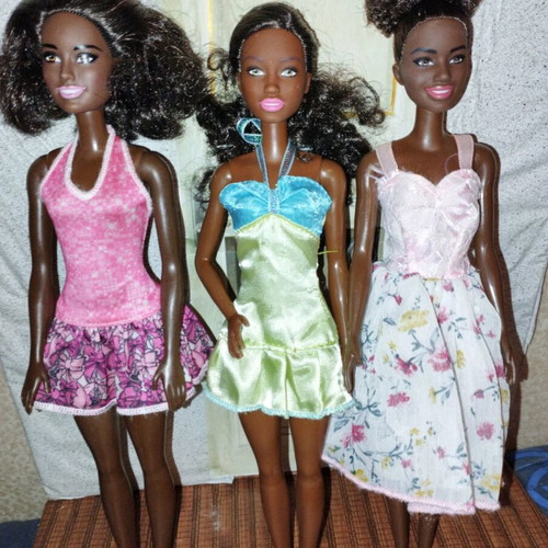 Barbie dolls like new, pack of 3