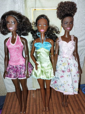 Barbie dolls like new, pack of 3