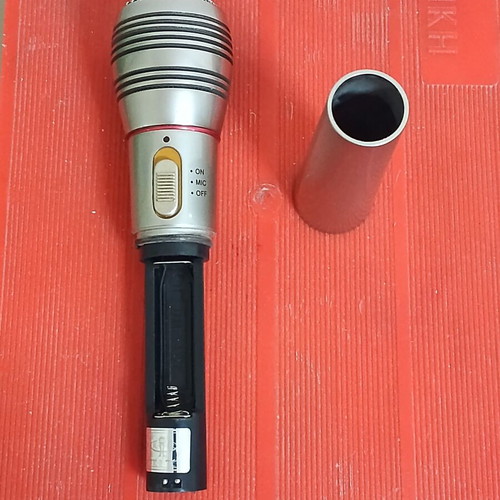 SoH WM-339 Wired and Wireless Microphone with Metal Frame