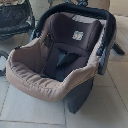 Peg Perego car seat 0-9 like new