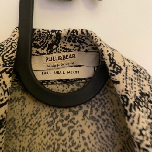 Animal print shirt used, size L, black and white