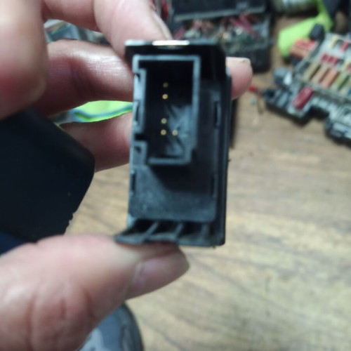 Button for electric windows VW Polo Classic used, 6N0959855B