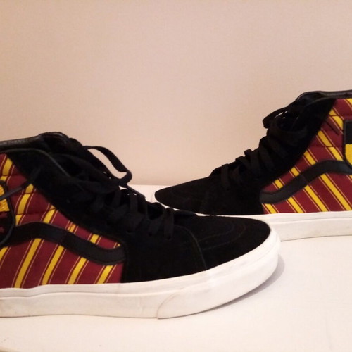Vans Harry Potter Gryffindor Sneakers like new, size 40, suede and synthetics