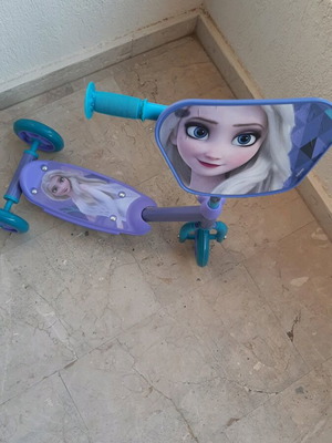 Πατίνι τρίτροχο Frozen-Disney (Έλσα) σαν καινούργιο