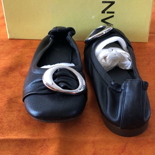 Branded women's platforms used