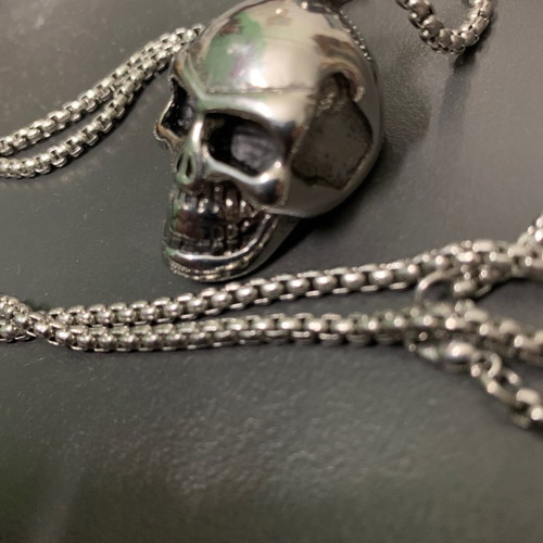 Skull jewelry set used, pack of three together