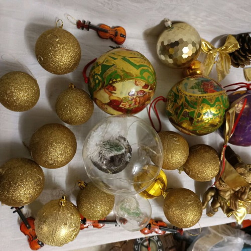 Christmas ornaments used, assorted set