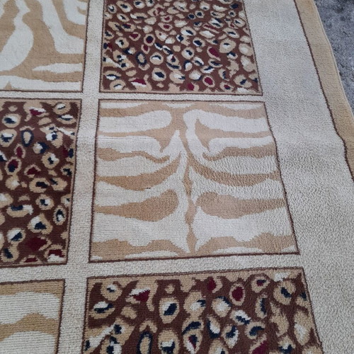 Beige-Bordeaux rug 170x210 cm used
