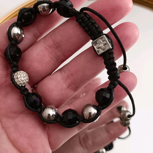 Macramé bracelet with crystals and metal beads