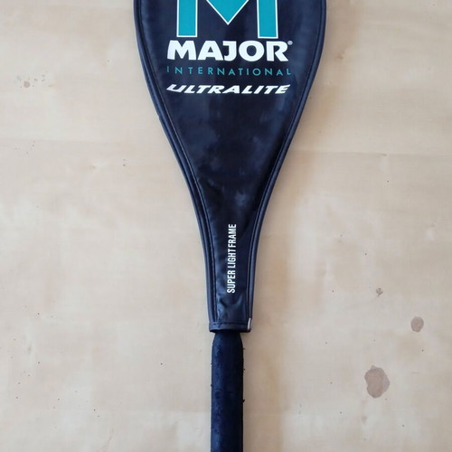 Ρακέτα τένις Major "Super Light Frame" μεταχειρισμένη με θήκη