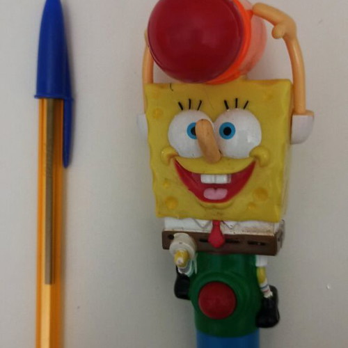 Viacom 2004 SpongeBob SquarePants figure used with fan