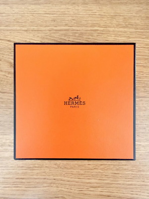 Γυναικείο ρολόι Hermes Paprika με διαμάντι στη στεφάνη, μωβ δερμάτινο λουράκι