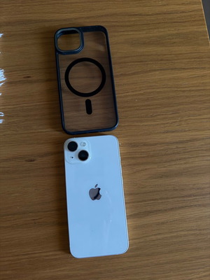 iPhone 14 128GB like new, white, with case and screen protection