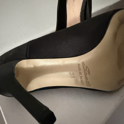 Sante black satin high heels size 38 like new