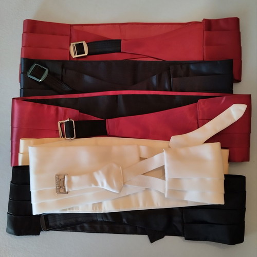 Men's Wedding and Dance Accessories Set like new, 6 belts, 5 bow ties, 1 white collar, 3 handkerchiefs