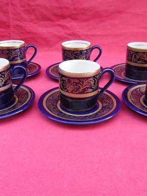 Комплект от шест порцеланови кафени чаши Bavaria в кобалтово синьо с позлатени орнаменти