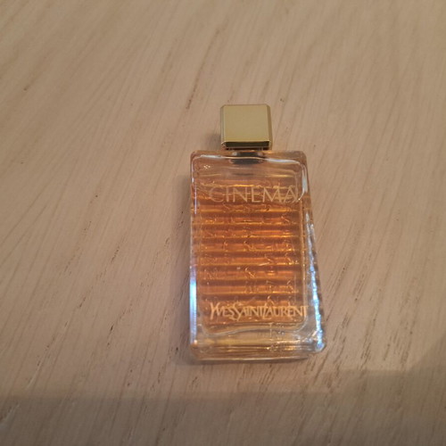 Yves Saint Laurent Cinema miniature eau de parfum 8ml new