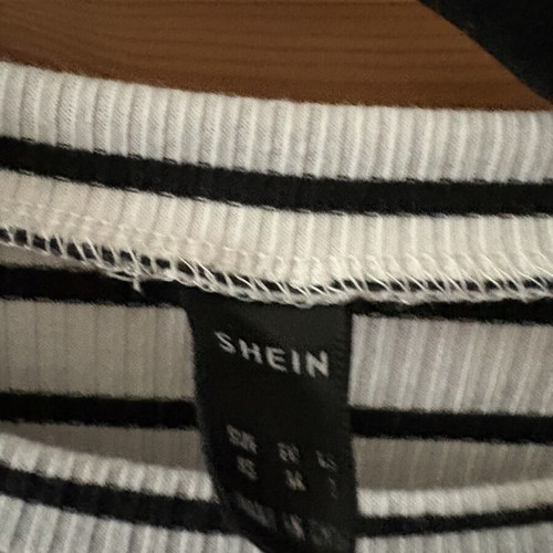 Shein striped trui size XS like new, black and white