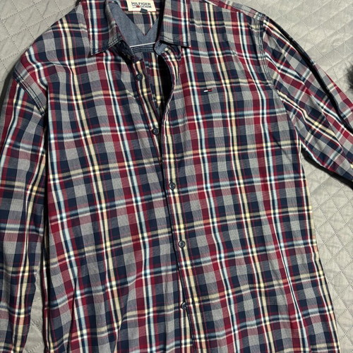 Tommy Hilfiger shirt new, size M, checkered