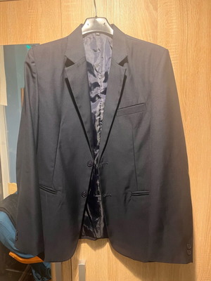 Dark blue jacket for 14 years like new