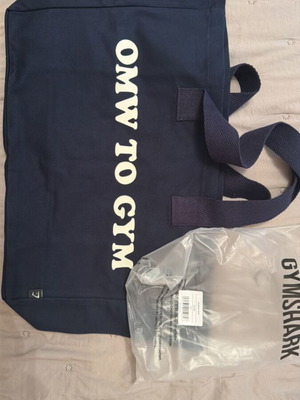 Gymshark bag new, crossbody blue