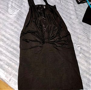 Φόρεμα μαύρο κοντό με εσωτερικο μπούστο με πούλιες
