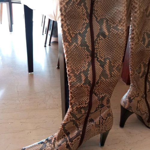 Kalogirou leather boots like new, 9cm heel