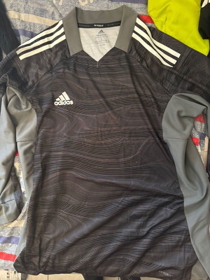 Adidas goalkeeper jersey black like new, size L