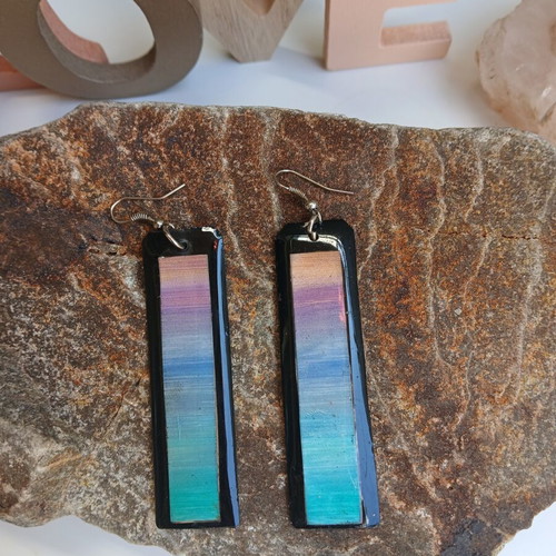 Handmade earrings with resin