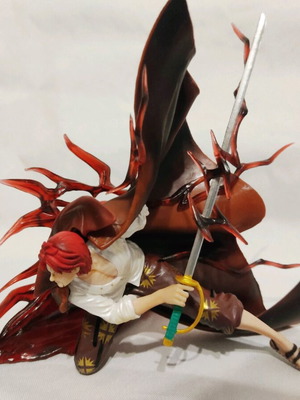 Onepiece Akagami No Shanks figure 17 cm like new