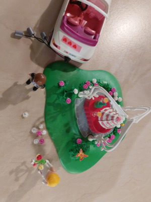 Playmobil City Life newlyweds like new
