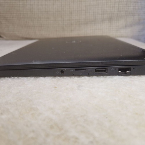 Dell Latitude 7390 Touchscreen laptop like new, Intel Core i5, 8GB RAM, 128GB SSD