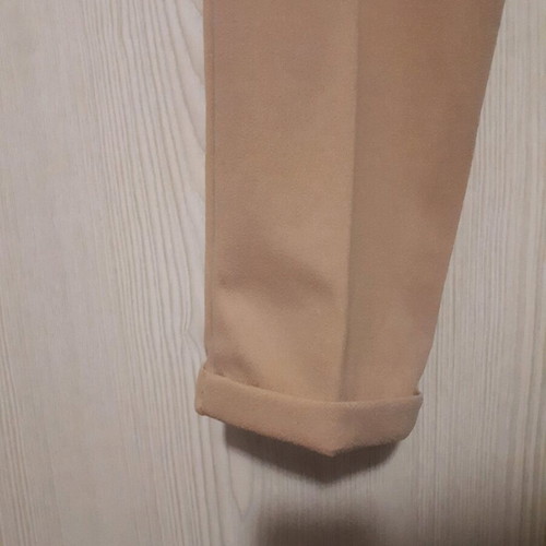 Anel beige pants like new with pleats and side pockets