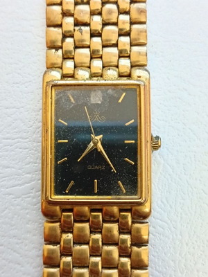 Sunborn Quartz vintage unisex wristwatch like new, gold tone