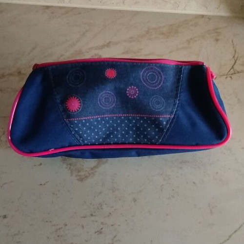 Pencil case like new in excellent condition
