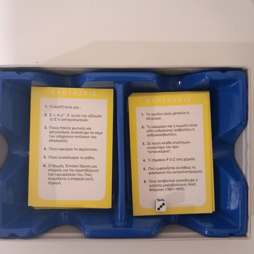 Science Question Hunt game like new