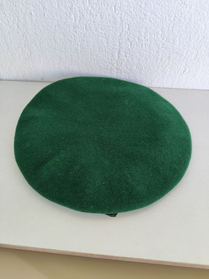Military Commando Beret green size 58 used with Greek emblem