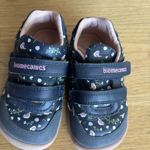 Biomecanics baby shoes size 22 like new