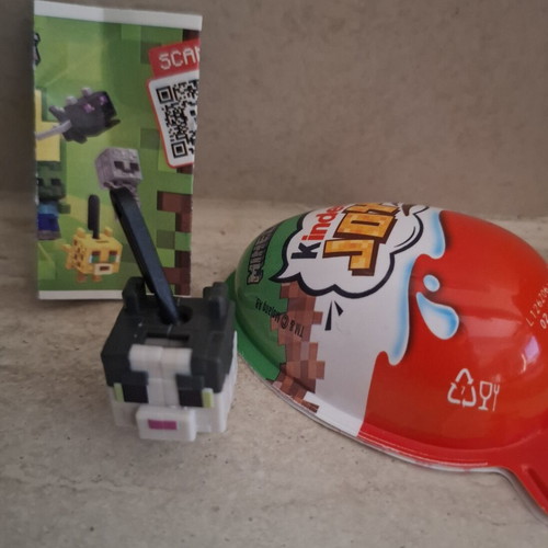 Kinder Joy Minecraft figure new with papers