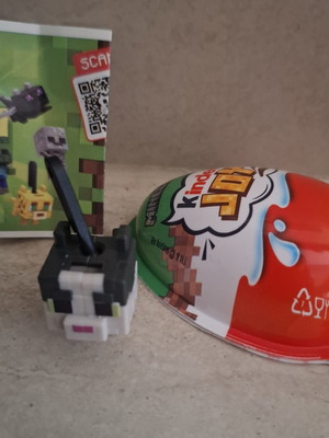 Kinder Joy Minecraft figure new with papers