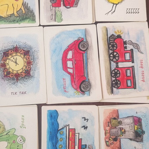 PLAY2TALK educational illustrated cards set with pouch, 33 pieces