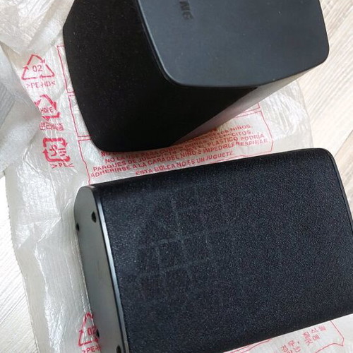 Samsung floor-standing speakers new for home theater with cables