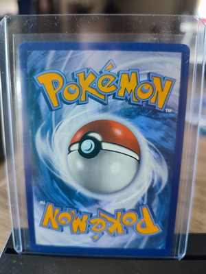 Reshiram EX card like new