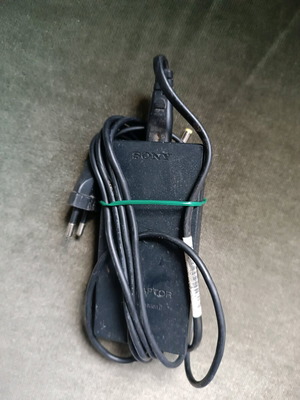 Playstation 2 Slim charger Sony like new