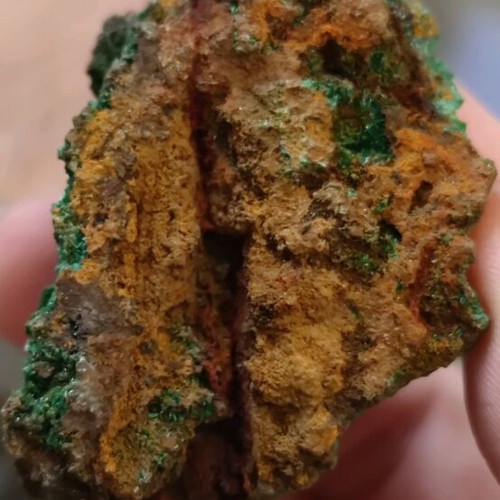 Conichalcite new calcium and copper mineral