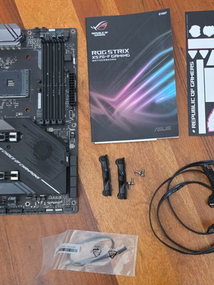 ASUS ROG Strix X570-F Gaming μητρική σαν καινούργιο, socket AM4